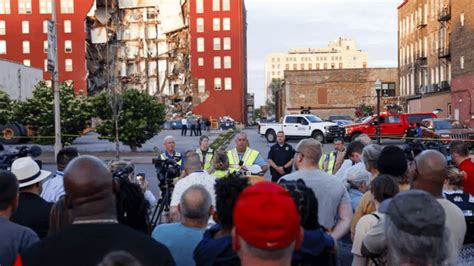 Davenport officials: No deaths confirmed, no known people trapped in Iowa building collapse